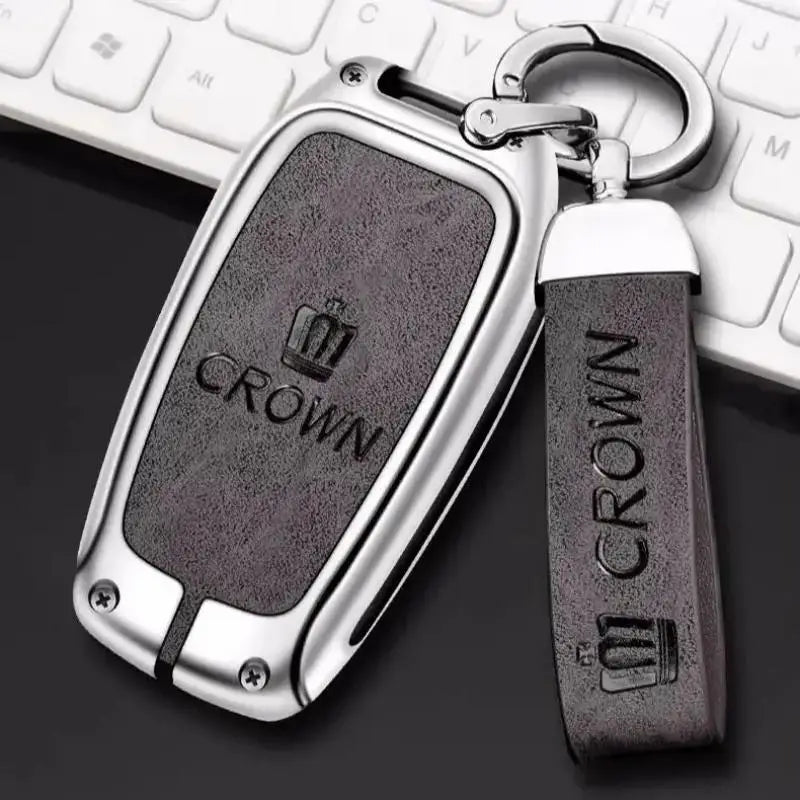 Zinc Alloy Car Key Case Cover Shell for Toyota  Logo CHR Hilux Fortuner Land Cruiser 200 Camry Corolla  RAV4 Highland