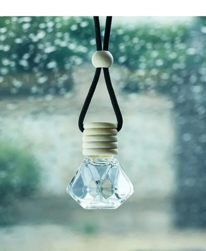 Car mounted lanyard perfume bottle, odor removing fragrance pendant for automobile, air freshener Accessories